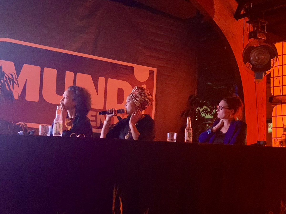 XandrineUmutoni's tweet image. « Le convoi » de Béata Umubyeyi Mairesse. 
Trois missions humanitaires durant le #GénocideContreLesTutsi qui la sauvèrent avec sa mère, ainsi qu’un millier d’enfants menacés d’extermination. 
Mais aussi, la question du droit à l’image des mineurs pendant des conflits. #Kwibuka30