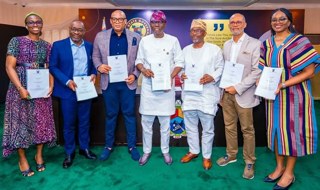 ProfAkinAbayomi's tweet photo. Today marks a significant milestone for @followlasg and the Lagos State One Health Team to formally sign the concession agreement for the launch of the Lagos State Smart Health Information Platform #LagosSHIP

Conceptualised by the @LSMOH, it will be implented in partnership https://t.co/oFRYh1KGly