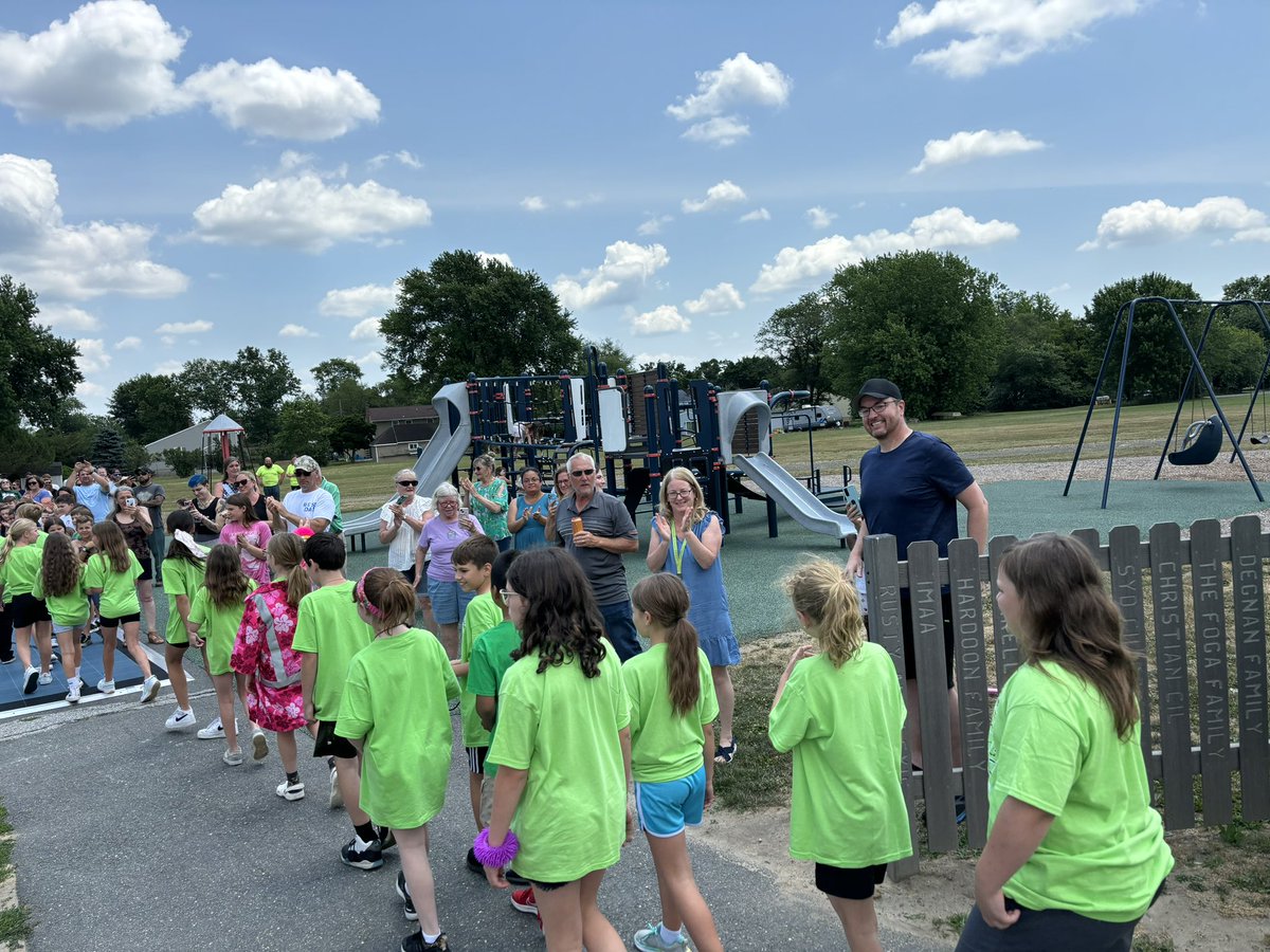 Dr. Christine Vespe (@cmvespe) on Twitter photo 4th Grade Clap Out at Indian Mills School ~ moving up to do big things in Middle School - IMMS <a href="/NelVTech/">Nelson Vasquez</a> <a href="/TimothyTcarroll/">IMMS Principal</a> 4th Grade Clap Out at Indian Mills School ~ moving up to do big things in Middle School - IMMS <a href="/NelVTech/">Nelson Vasquez</a> <a href="/TimothyTcarroll/">IMMS Principal</a>