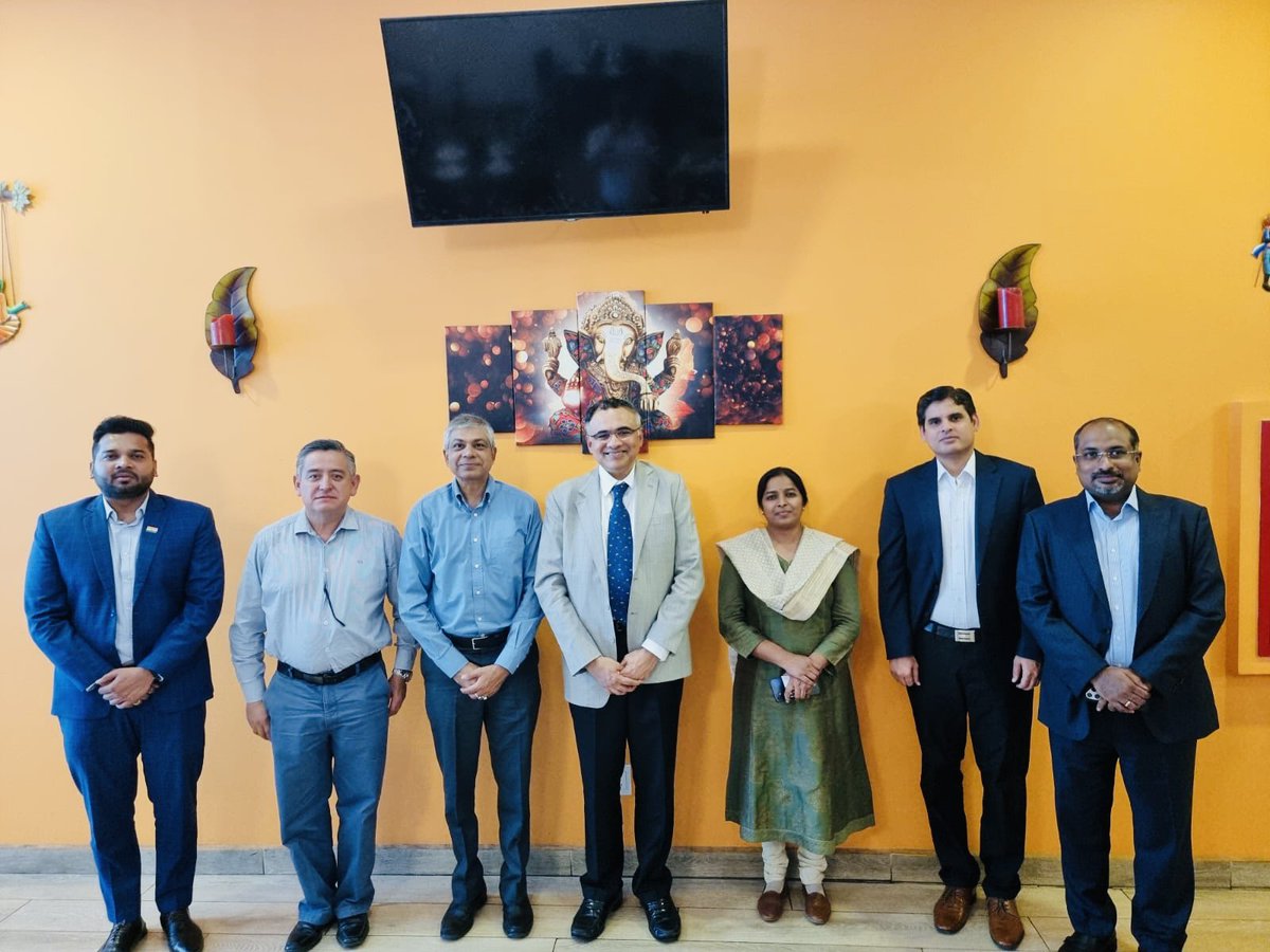 IndEmbMexico's tweet photo. Enjoyed a wonderful lunch meeting with Mr. Narayan Sethuramon, MD of Sanmar Engineering. We had a great discussion on various topics, focusing on strengthening our cooperation. Grateful for the warm hospitality! https://t.co/3vBgM6mWgn