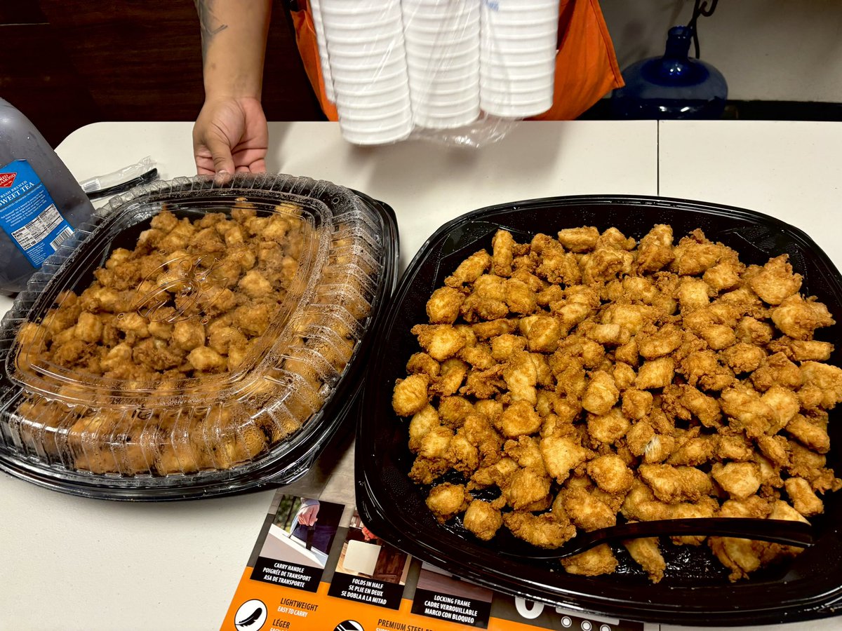 CorpusAmy's tweet photo. 300 days safe!!! #chickfila🐔#THD6584 #infocus @je_raul08 @bka1220 @bluepitt79 https://t.co/VFJPvFsnSb