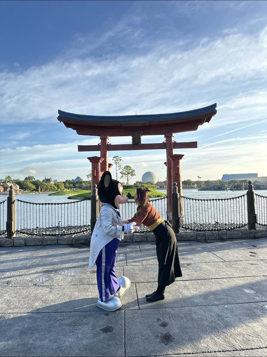JKA_Satomi's tweet photo. プログラム卒業式🎓🩵
卒業そして帰国まであと3週間！
同期にも恵まれて今までやったことない
仕事も経験できて1年間ずっと楽しかった😭
みんなとバイバイするの寂しい😭 https://t.co/zNiP4e4CPR