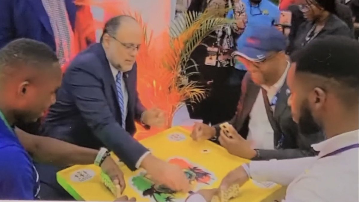 Jamlibs's tweet image. Our Comrade Leader a lick a double6 before he exits diaspora  Inference #OneMarkieG #NextPM of Jamaica