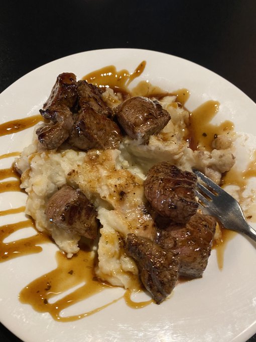 Lunch was so good today https://t.co/ecTLfsiyUZ