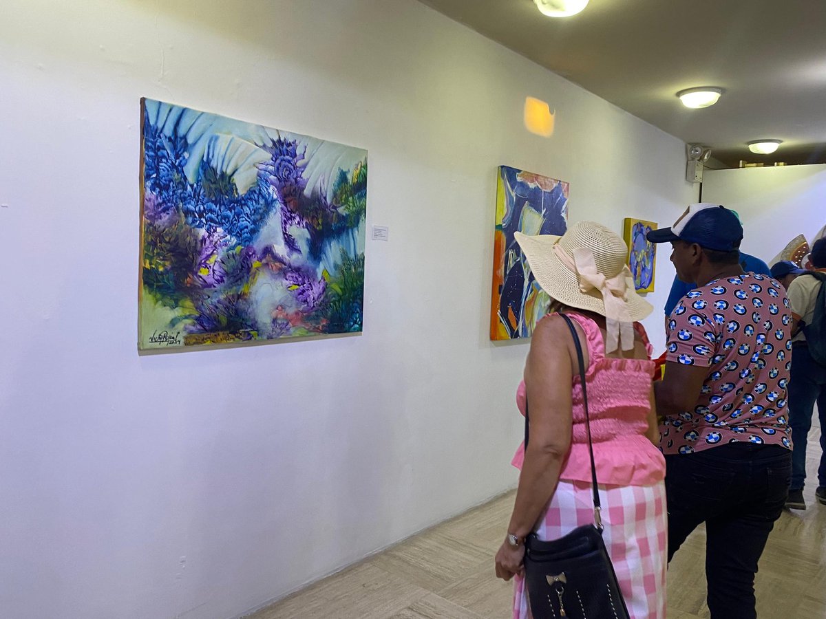 Fundacastillo's tweet photo. Majestuosa exposición  Colectiva Mujeres Diosas del Color. En las instalaciones del Museo de Arte Contemporáneo de la Fundación Castillo San Antonio de la Eminemcia, en Cumaná estado Sucre. 
@GPintoVzla @depintoaracelis https://t.co/NDCox8c8aC