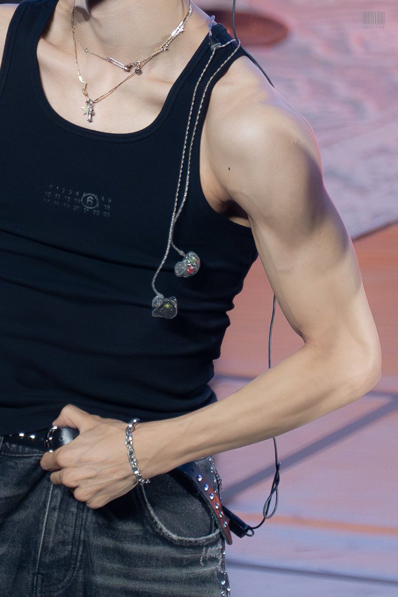 脱いだら本気のパクウォンビンさんに釘付けなのです今