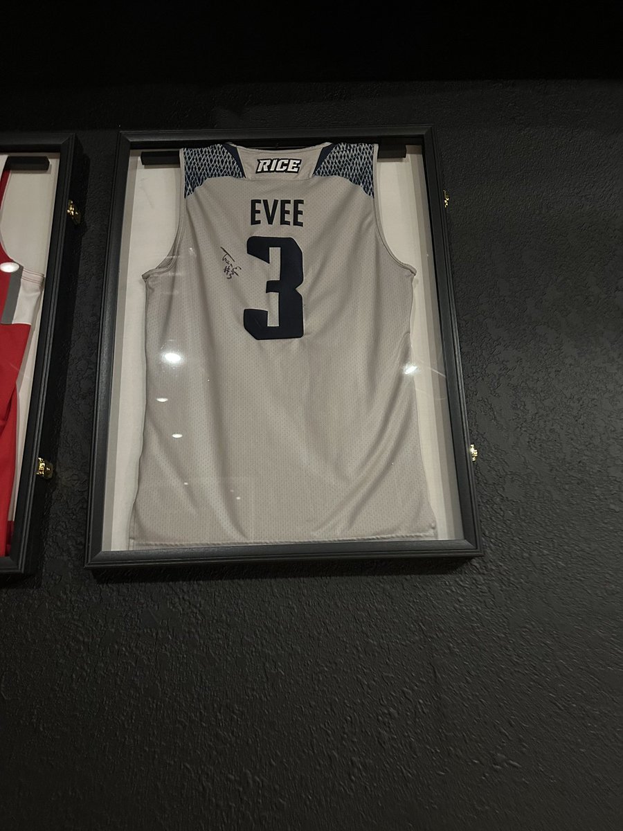 <a href="/travise3_/">Travis Evee</a>  In the lab today! 3rd highest scorer in Rice Basketball history. #icetrebasketballtraining