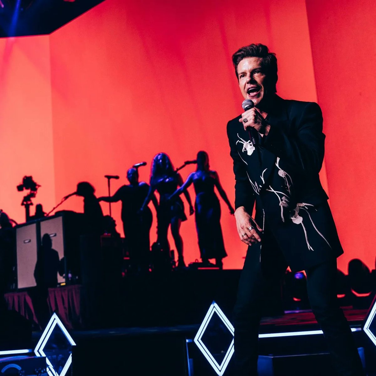 NEWS | <a href="/Franz_Ferdinand/">Franz Ferdinand</a> se encargará de abrir los conciertos de <a href="/thekillers/">The Killers</a> en CdMx, Monterrey y Guadalajara. ⭐️

📷 : Franz Ferdinand, Facebook oficial / The Killers, X

#ElLadoChingónDeLaMúsica #FranzFerdinand #TheKillers #Ocesa #México #HpkS