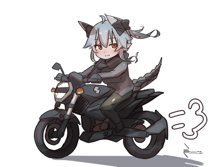 バイク練習中!※M004さんはアンドロイドです、人間はヘルメットをつけましょう! 