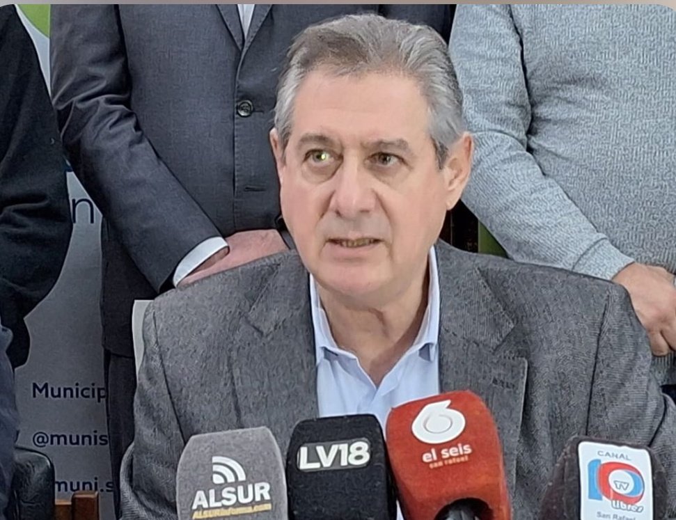 omarchafifelix's tweet photo. El Gobierno Nacional debe cumplir acuerdos y enviar los fondos para terminar el gasoducto que está en un 90 por ciento de ejecución. Debe hacerlo porque hay un compromiso asumido y porque los vecinos de San Rafael y General Alvear necesitan imperiosamente que esta obra finalice. https://t.co/211YCbbbxA