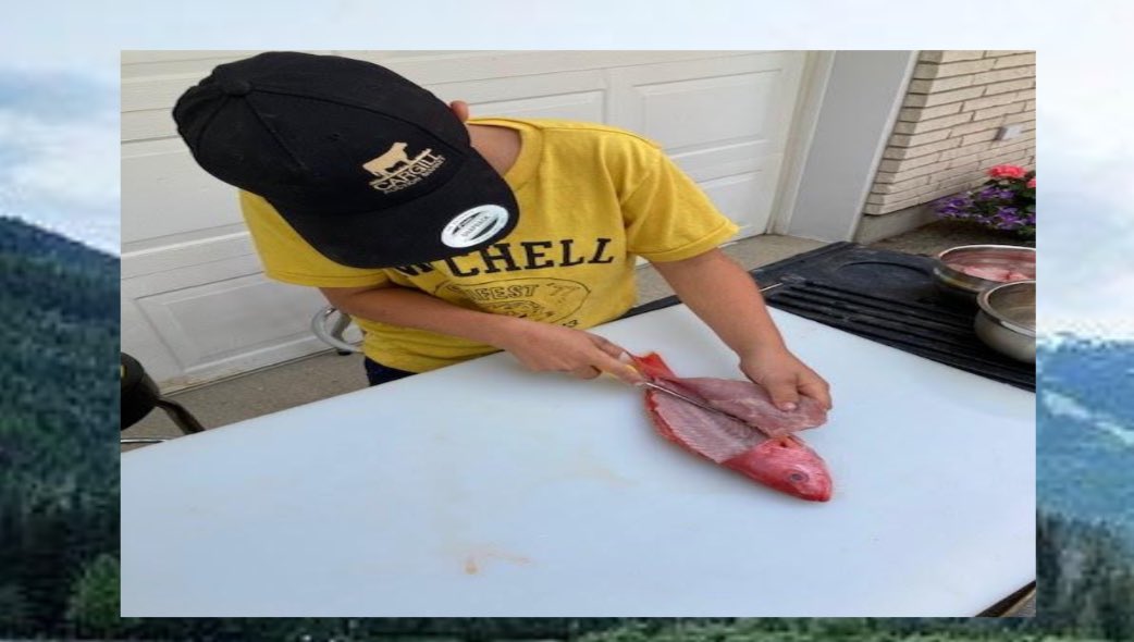 WattersUTES's tweet photo. Our genius hour presentations have included how to crochet a small blanket, how to build a fishing pole, filleting a fish,  and chainsaw safety. https://t.co/82s8JH6I5s