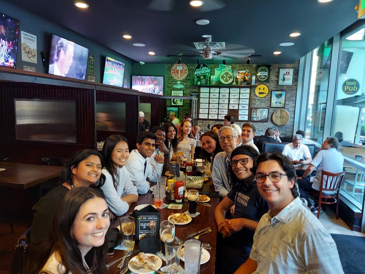 .<a href="/ChhetriDevyani/">Devyani Chhetri</a> ⁦<a href="/Irving_Mejia_/">Irving Mejia-Hilario</a>⁩ and I take the ⁦<a href="/dallasnews/">Dallas Morning News</a>⁩ interns out for the best wings in Dallas. Then they discover the frozen margarita…