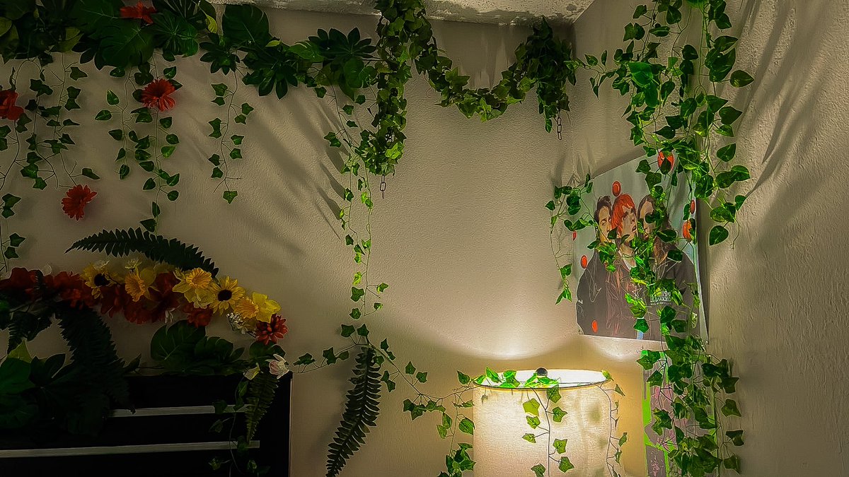 katinwater's tweet image. You know who should be let into property_103? Me, I built the property both in my bedroom and on a set.