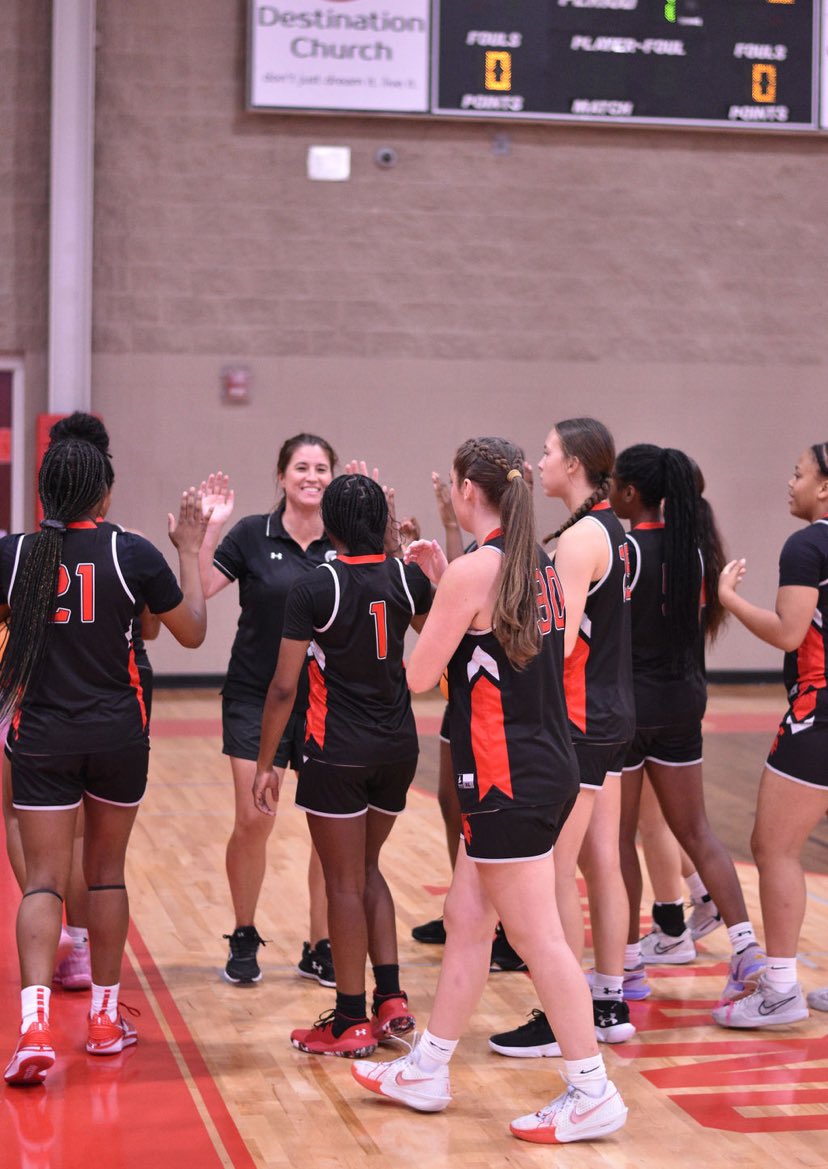 Amanda Niehoff tweet media