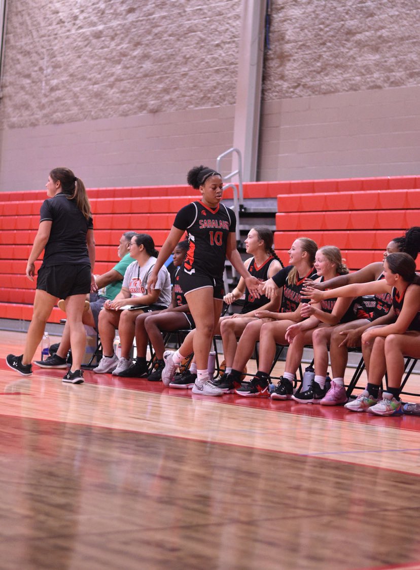 Amanda Niehoff tweet media