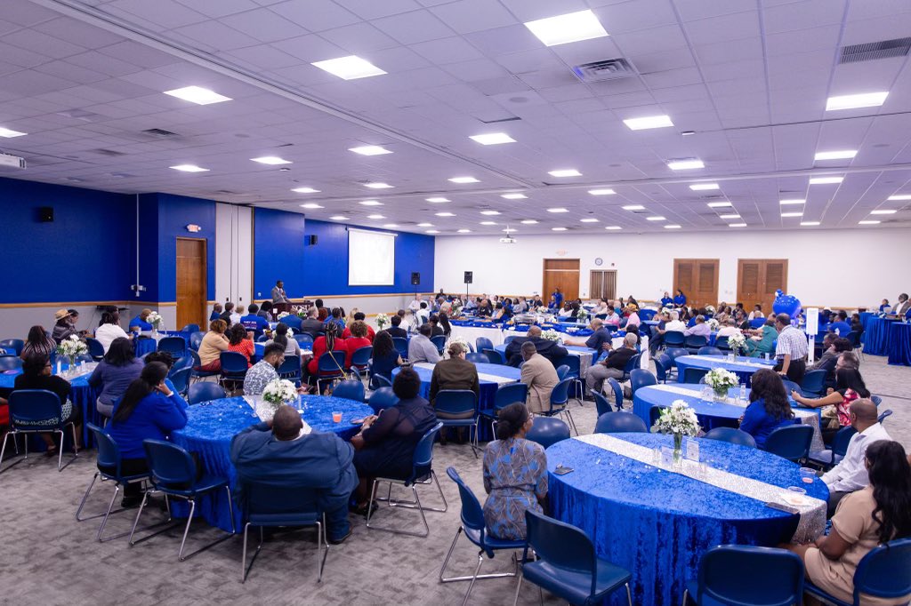 Honoring the incredible leadership and legacy of Chancellor @DrDixonECSU at her farewell reception. Thank you for your unwavering dedication to ECSU! #FarewellReception #ThankYouChancellor #ECSU