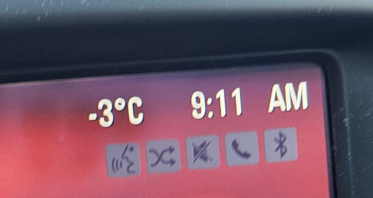 moatybuns's tweet photo. On the way to the dentist this morning....๐ฅถ
#VicWeather #VictoriaWeather #MelbWeather #FuckingCold https://t.co/dOqILnys4E