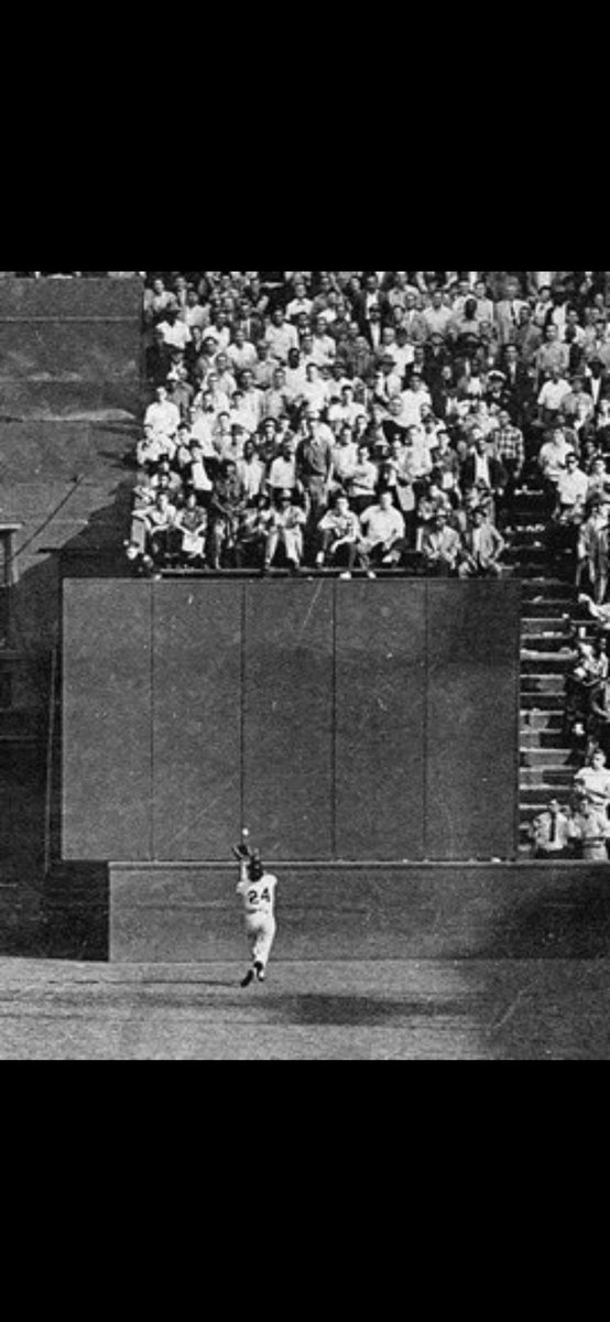 BryanSamudio's tweet image. #24 forever.