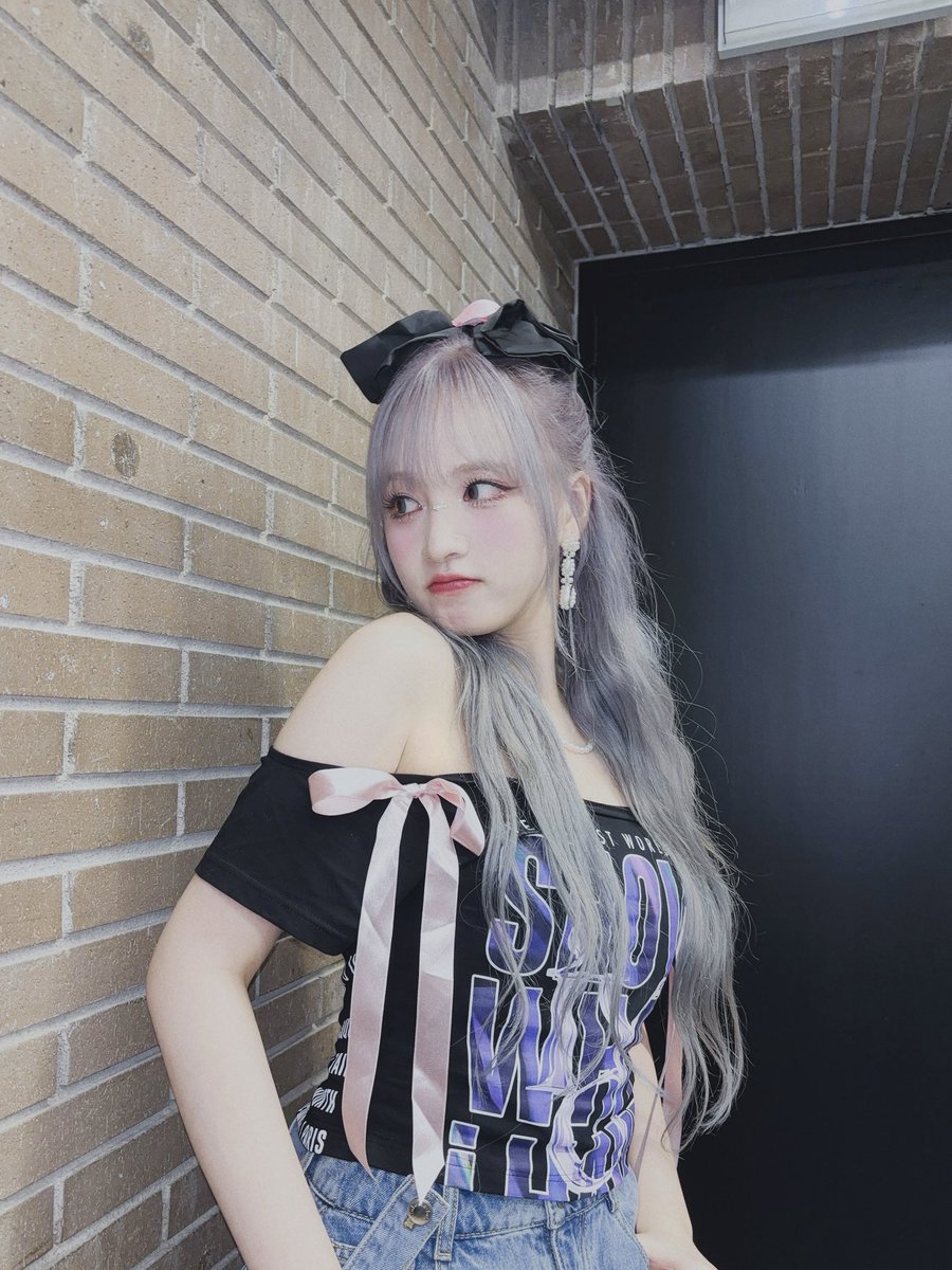 IVE❣️ファンミ2日目FC限定2期 リズ❣️韓国 IVE❣️ファンミ2日目FC限定2期 リズ❣️韓国 MAGAZINE DIVE