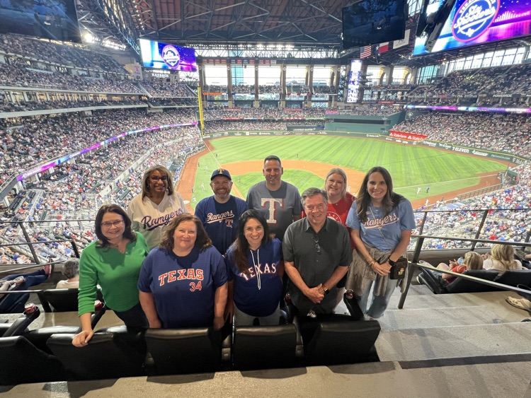 BlueRidgeISD's tweet photo. Our leadership team is having a blast cheering on the Texas Rangers as they take on the New York Mets tonight! Let's go Rangers! #BRISDpride https://t.co/dieZu6q53K