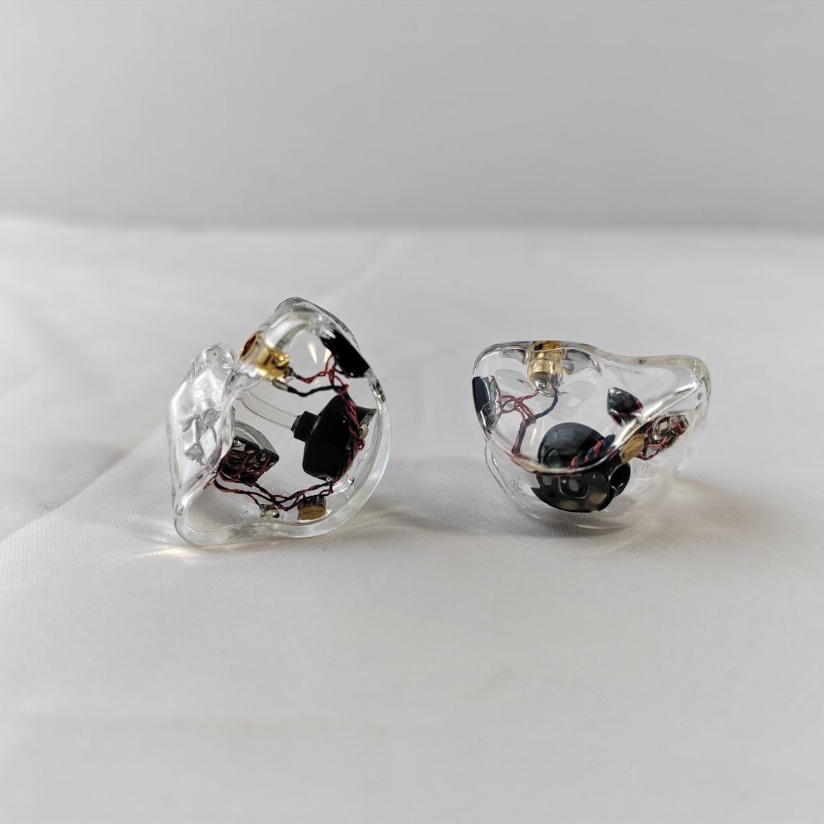 febosIEM's tweet photo. Don't forget our #custominearmonitors for musicians and audiophiles.
Those photos will be updated in our IG, welcome find out:
https://t.co/fQ89Jw7adg
.
For #CIEMs, Hisenior support:
- 3D/physical ear impression
- custom artworks
- 1to1 sound tuning https://t.co/Nhh64JeDPg