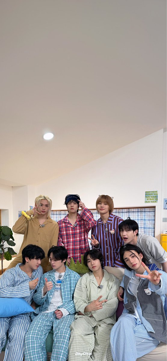 skz wallpapers tweet media