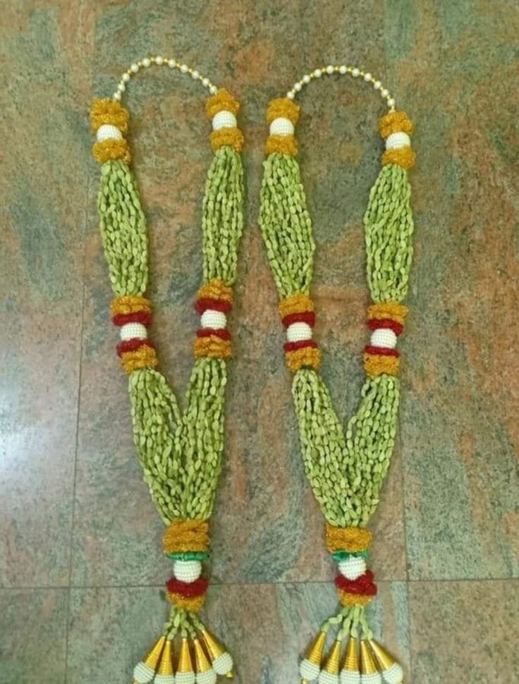 GetFlowersDaily's tweet photo. Bring a touch of tradition to your Bangalore celebrations with our Ellakay Garlands! Handcrafted with care and authenticity, these garlands add elegance and cultural charm to any event.
🌐 Visit our [https://t.co/EIwtKAa4in]
#ElakkayGarlands #FreshFlowers #BangaloreEvents https://t.co/0wC5CavvXH