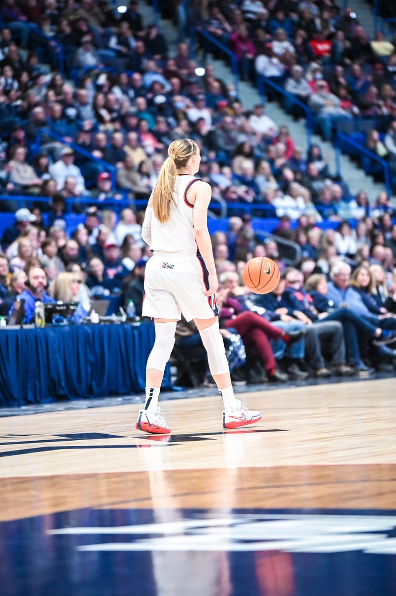 paigebueckers1's tweet image. I miss hoopin