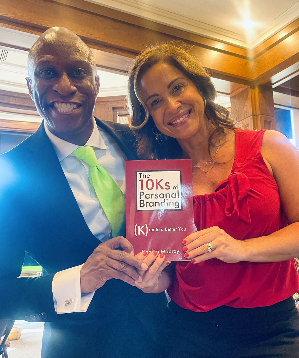 Heard <a href="/kaplanmobray/">Kaplan Mobray</a> speak today <a href="/RIFoundation/">Rhode Island Foundation</a> and still processing ALL! Wow! Growing through intentionality allows for success 💪🏽
Excited to sit, read, reflect, and ACT! THANK YOU!! #LeadershipMatters #commitment