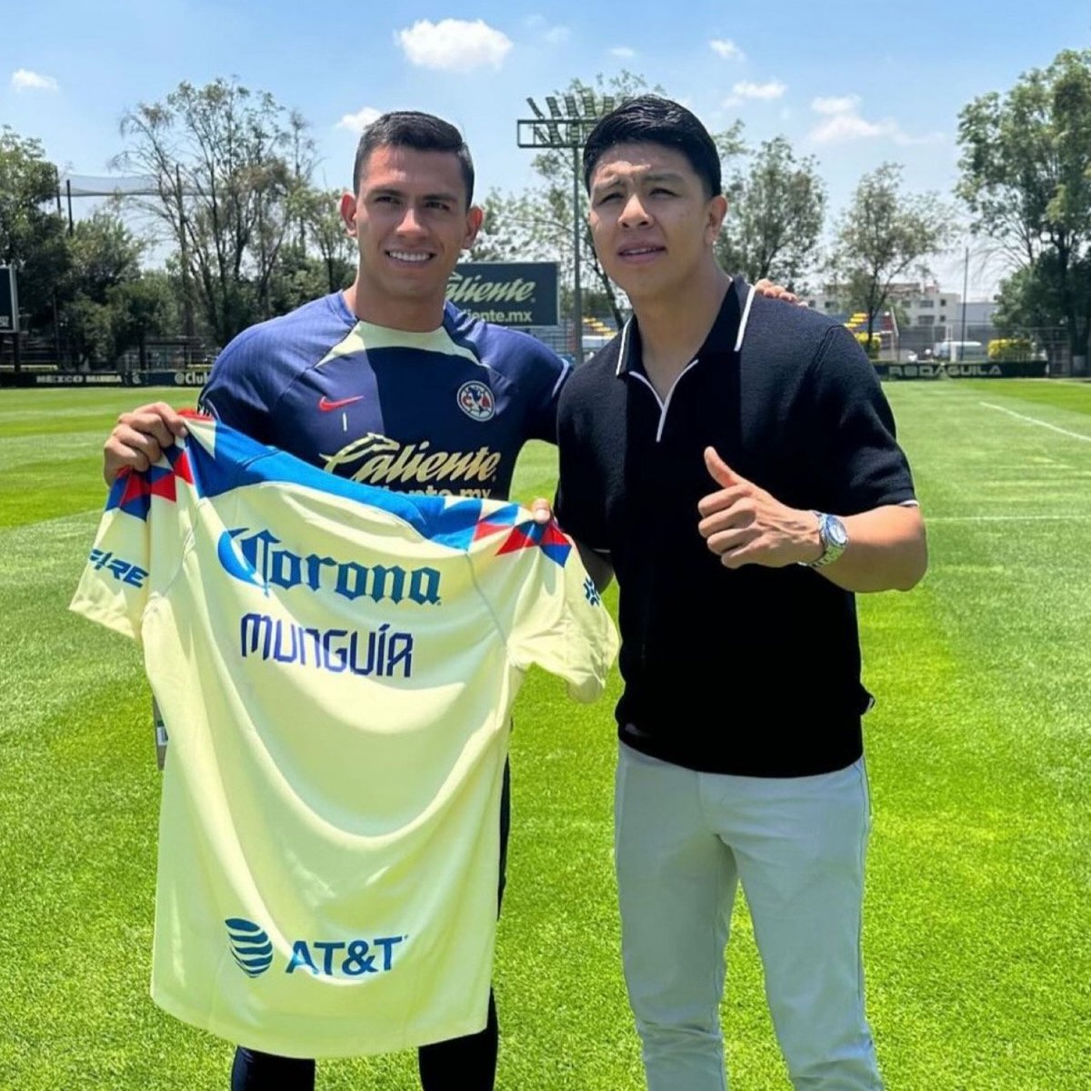 DAZNBoxing's tweet photo. ⚽️ @ClubAmerica ➕ @jaimemunguia15 🥊🔥 https://t.co/K7iJWK4UjV