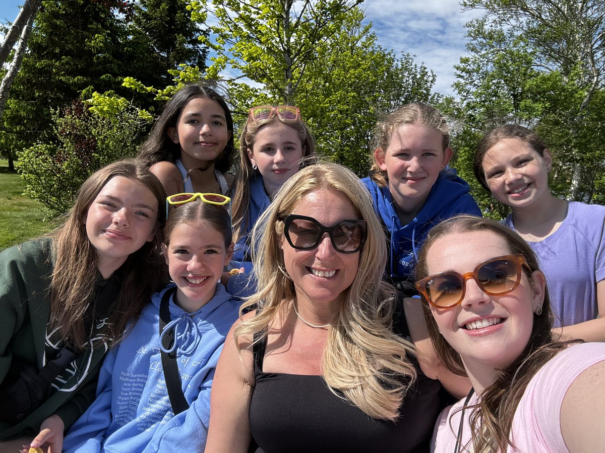 Penne Dyer (@pennedyer) on Twitter photo Large day….hard to believe they are off to Junior High! <a href="/SFOAschool/">St.Francis of Assisi School</a> <a href="/MissMPelley/">Melissa Pelley</a> <a href="/caitlinhoward29/">Caitlin Howard</a> Large day….hard to believe they are off to Junior High! <a href="/SFOAschool/">St.Francis of Assisi School</a> <a href="/MissMPelley/">Melissa Pelley</a> <a href="/caitlinhoward29/">Caitlin Howard</a>