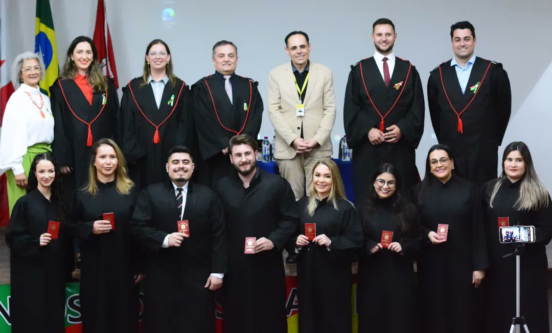 ulbratorres's tweet photo. A Ulbra Torres recebeu a Cerimônia de Prestação de Compromisso de novos inscritos na Ordem dos Advogados do Brasil (OAB)/Subseção de Torres, na noite desta terça-feira (18), no auditório da Universidade. https://t.co/RM9adUG4DW