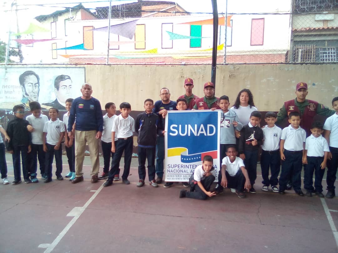 SUNADMiranda's tweet photo. La  Superintendencia Antidrogas en el estado Miranda, eje Metropolitano continúa fortaleciendo la Prevención Integral en el Municipio Sucre. El día de hoy se llevó acabo, conversatorio sobre habilidades para la vida como parte de la  Prevención integral. https://t.co/95pPiVIAyS