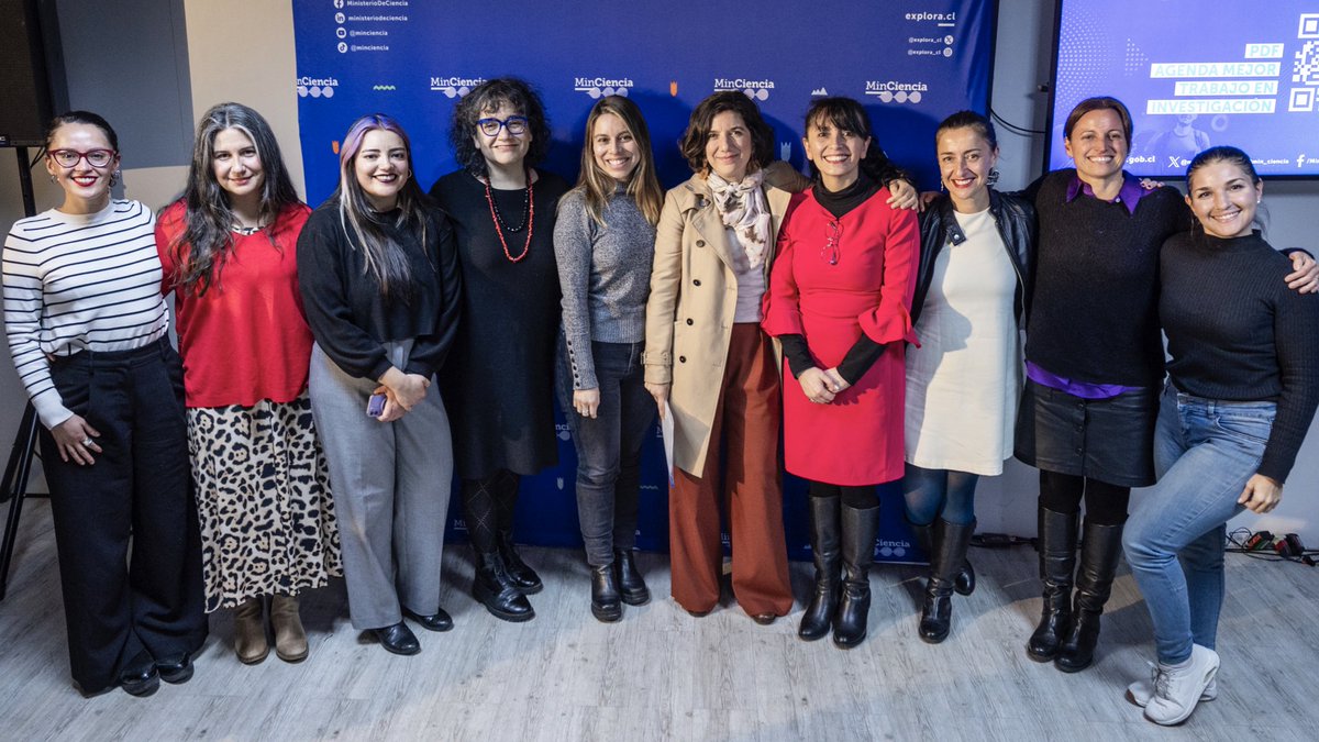 Tras meses de trabajo con representantes de todos los sectores, público y privado, academia y organizaciones sociales, como @Min_Ciencia anunciamos la Agenda Mejor Trabajo en Investigación. Un compromiso del Gobierno del Presidente <a href="/GabrielBoric/">Gabriel Boric Font</a>, porque #InvestigarEsTrabajar 💪🇨🇱