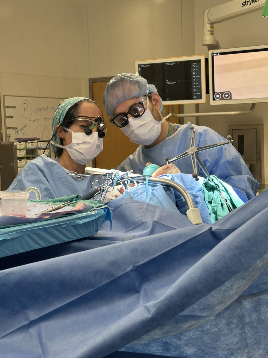 Could not be prouder of <a href="/SairaAlli82/">Saira Alli</a> on finishing #CCFSkullBase Fellowship. You are an incredibly capable surgeon and outstanding person who will add to surgical excellence to <a href="/UofTNeuroSurge/">University of Toronto Neurosurgery</a> You will always be <a href="/ClevelandClinic/">Cleveland Clinic</a> family #headup <a href="/CleClinicNS/">Cleveland Clinic Neurosurgery</a>