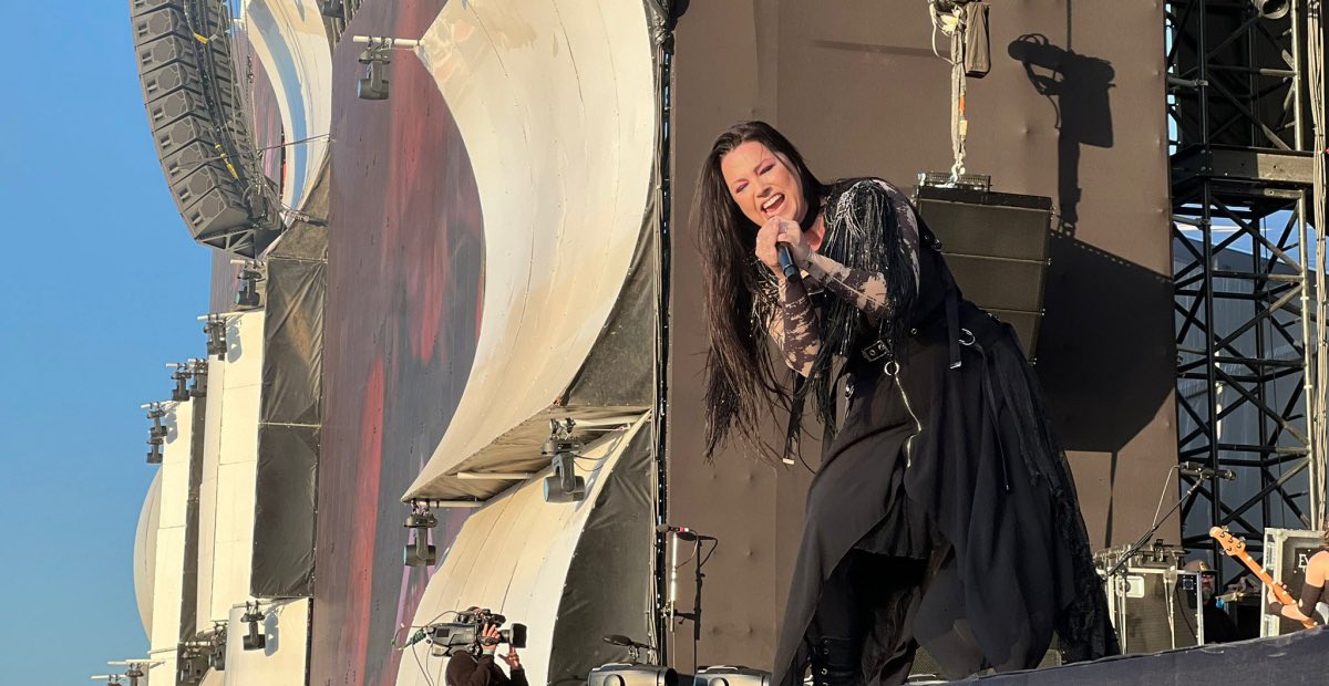 Evan_Chile's tweet image. Hermosa! 🖤@evanescence @rockinriolisboa 🤘🏼