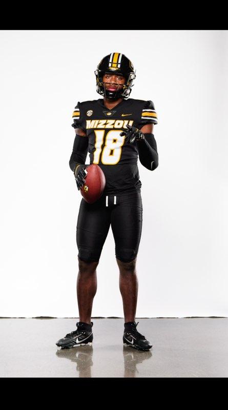 Austyn Dendy (@austyndendy) on Twitter photo New home, New number, New adventure. It's a MIZ THANG!!!!!!@247Sports <a href="/MizzouFootball/">Mizzou Football</a> <a href="/CoachMike2Will/">Coach Mike Will</a> <a href="/CoachDrinkwitz/">Eliah Drinkwitz</a> <a href="/DLineGURU/">Coach AL Davis</a> <a href="/PBZebrasFB/">Zebra Stripes</a> New home, New number, New adventure. It's a MIZ THANG!!!!!!@247Sports <a href="/MizzouFootball/">Mizzou Football</a> <a href="/CoachMike2Will/">Coach Mike Will</a> <a href="/CoachDrinkwitz/">Eliah Drinkwitz</a> <a href="/DLineGURU/">Coach AL Davis</a> <a href="/PBZebrasFB/">Zebra Stripes</a>