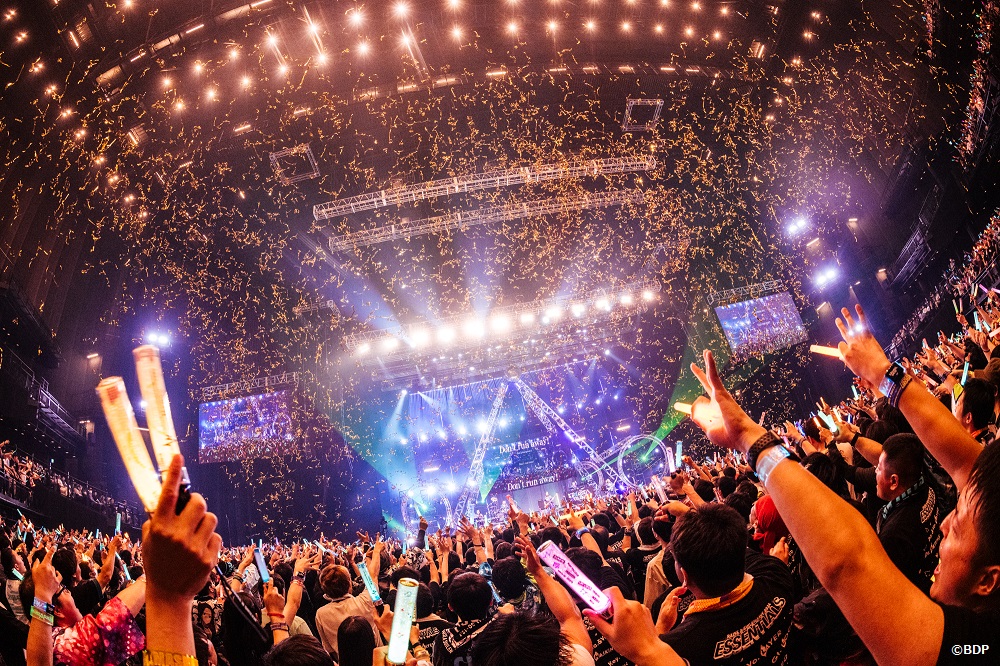 bang_dream_info's tweet photo. ／
🎧#RAS_ESSENTIALS_DAY1
アーカイブ配信チケット本日まで📢
＼

DAY1の販売期間は
⏰本日21:00 まで
※視聴は23:59まで

📺配信チケット
https://t.co/WEYUxTY7Ut

📡Ticket for overseas
https://t.co/LzkQnAezW0

#RAS
#バンドリ https://t.co/0ux5JnqNt9