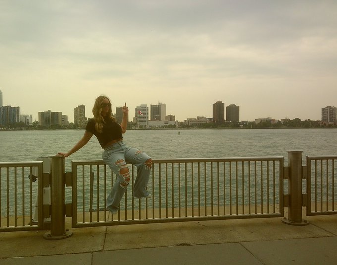 If you see this Trudeau, im just kiddin daddy 😘 https://t.co/sgTldK6NOV