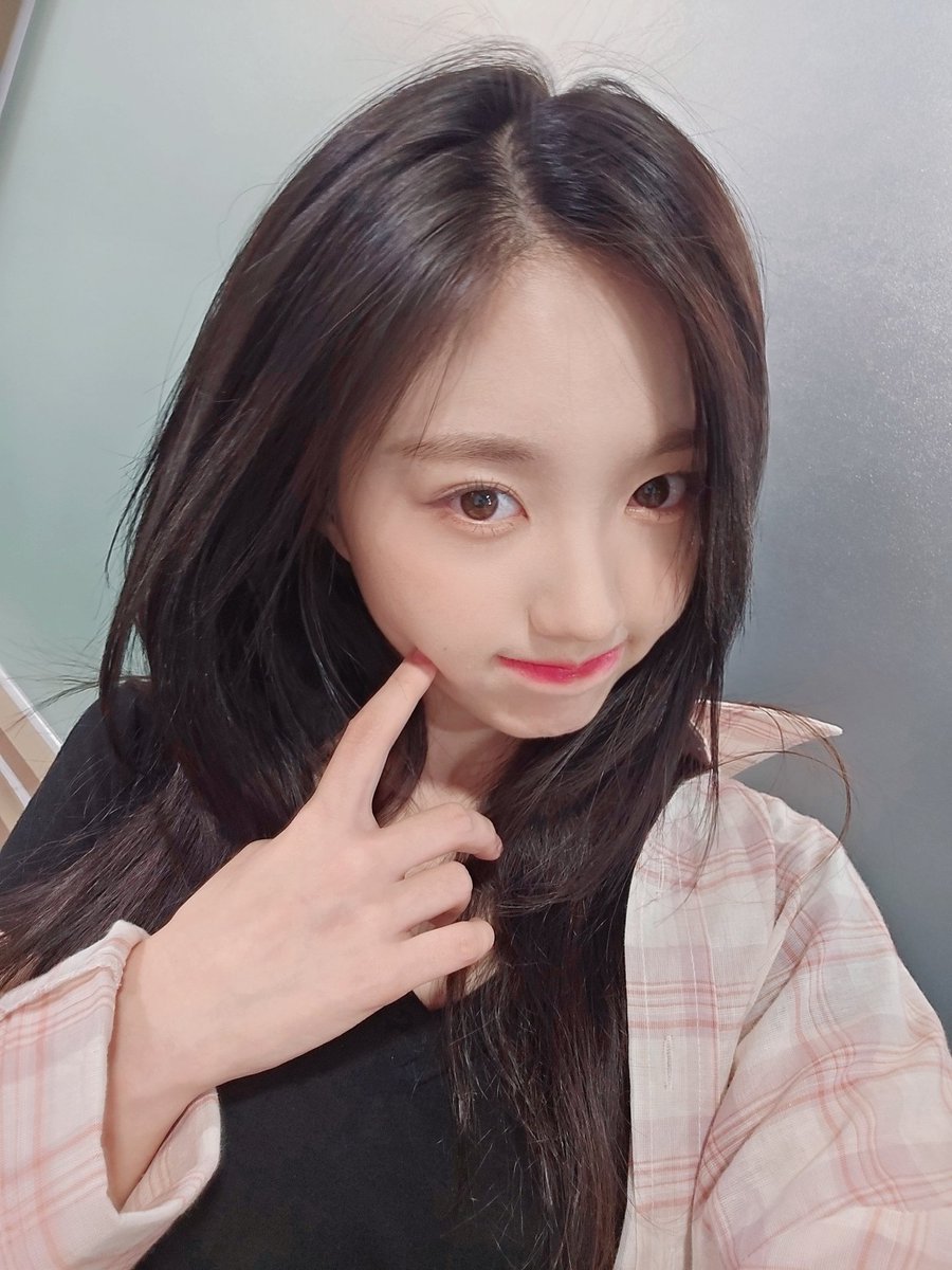 official_kep1er's tweet photo. 오늘도 너무 고마웠어 ❤️ 사랑해 ❤️ 

#강예서 #YESEO 
#Kep1er #케플러 https://t.co/UnlxUKHwoQ