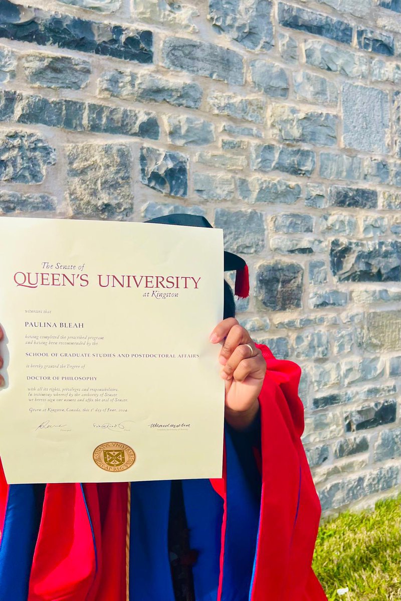 Graduated last week with my PhD in nursing! Feeling elated, grateful &amp; proud of how far God has brought me 😊

p.s. I graduated HS with a B+ and my guidance counsellor told me the most I would do is maybe college nursing. So, if you needed to hear that, I hope it encouraged you❤️