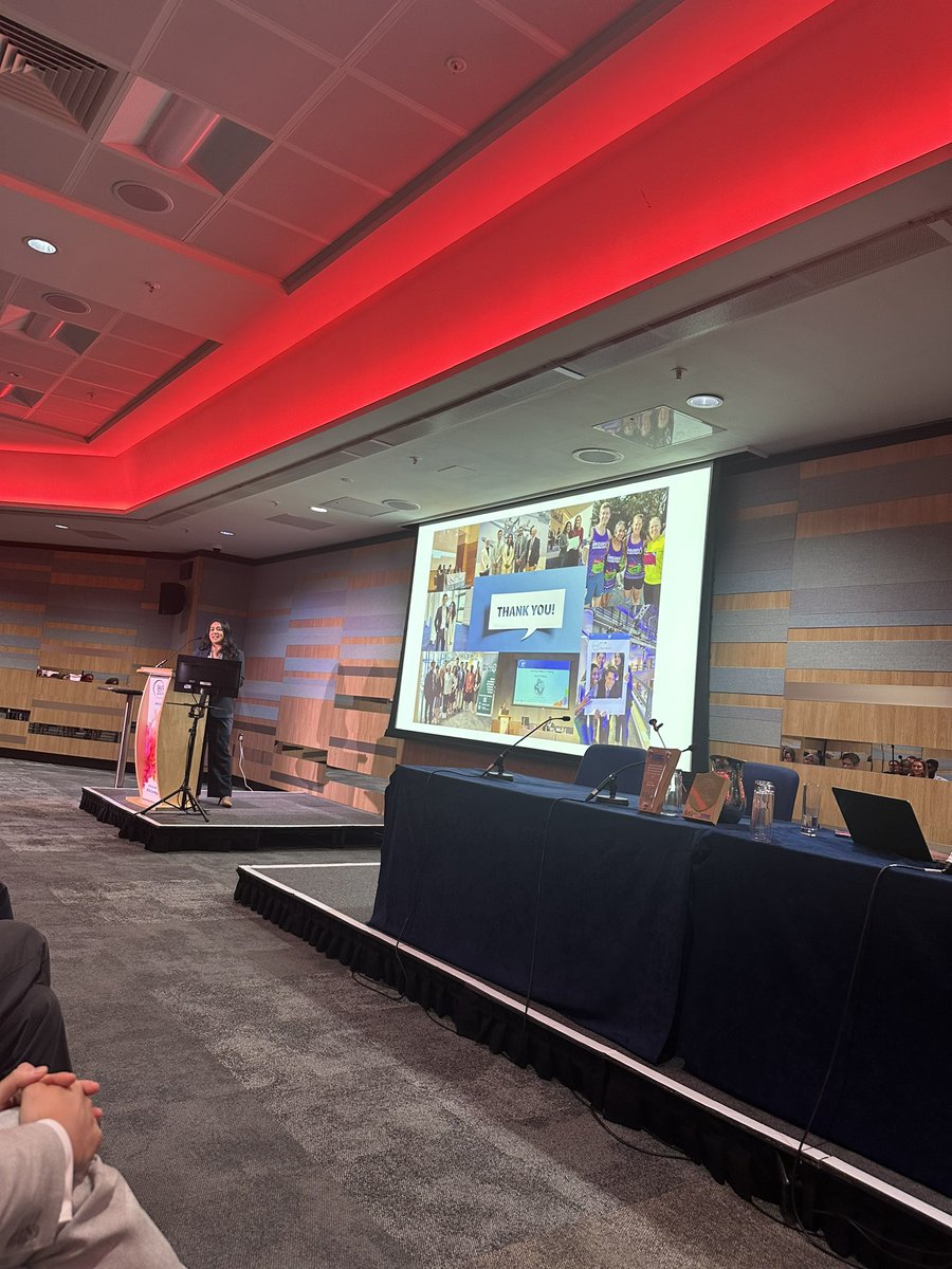 <a href="/SarikaN05/">Sarika Nalagatla</a> showcasing the amazing work she’s done over the past year as <a href="/BSoT_UK/">BSoT</a> chair 👏👏&amp; handing over to <a href="/TonyTien90/">Tony Tien</a> ✨<a href="/BAUSurology/">BAUS</a> 
#BAUS24