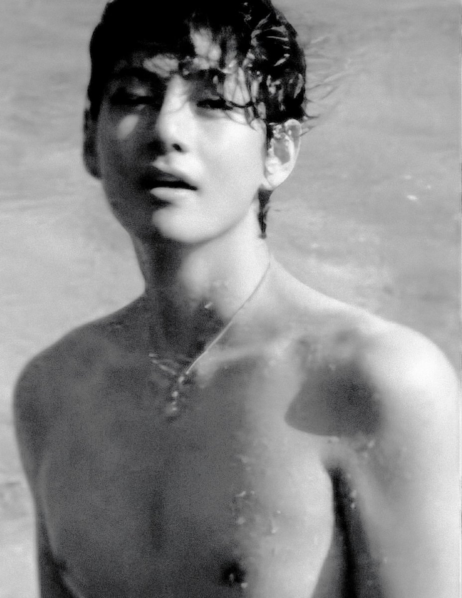 meroutro's tweet photo. a vante summer https://t.co/bftxaiTxEf