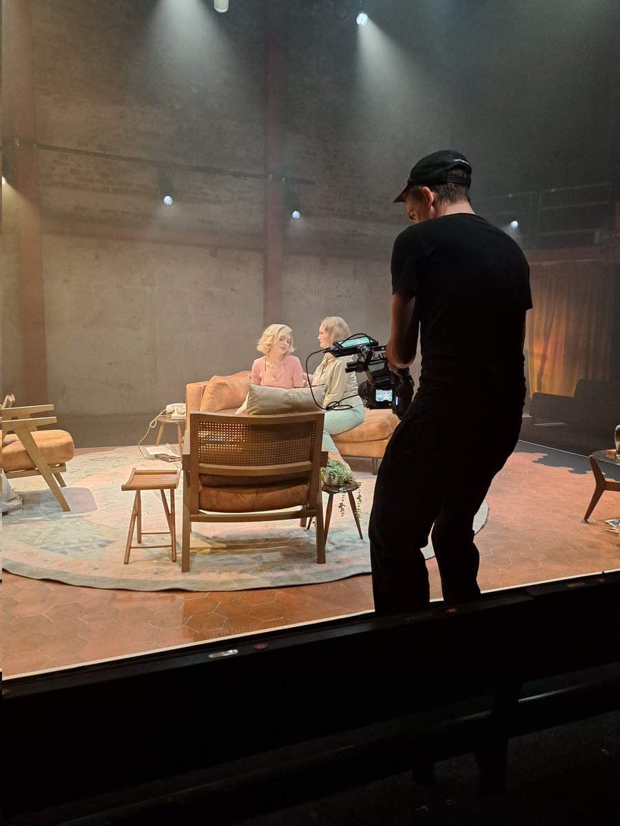 Angela Bull tweet media