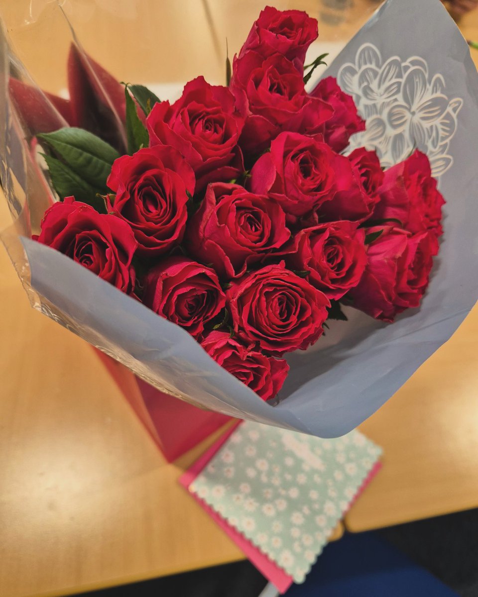 Miss.Wallace tweet media