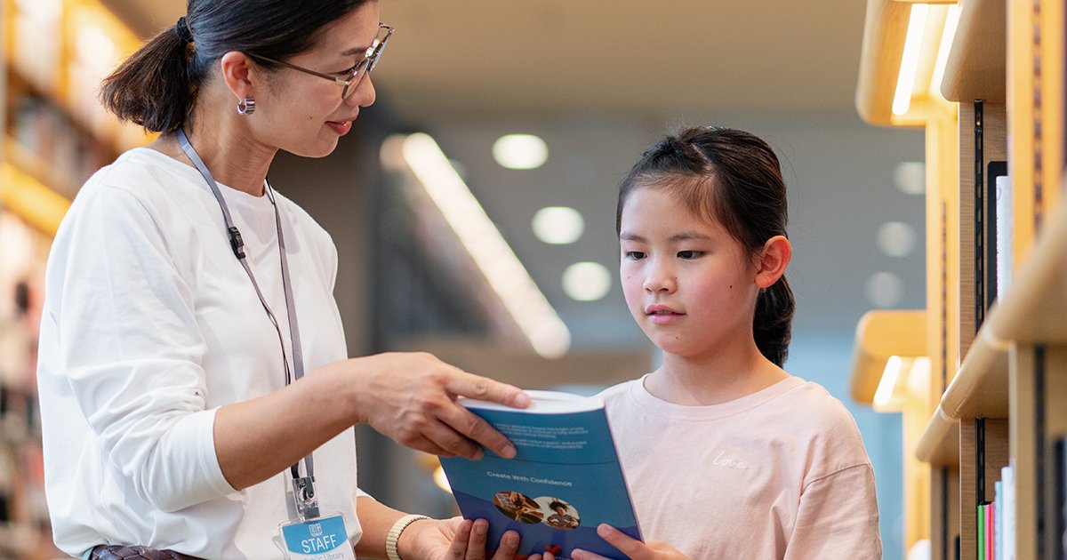 ScholasticEdu's tweet image. Try these 7 easy ideas to setup a #ClassroomLibrary that your students will love ❤️ 
 bit.ly/4eBiuBv