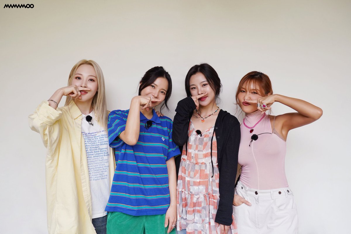 RBW_MAMAMOO's tweet image. [#마마무]

10주년 맞이 '마마無계획'
Behind Photo
 
✔ MAMAMOO 공식 팬카페 
🔗 m.cafe.daum.net/mamamoo/2b6u/1…

#MAMAMOO #무무 
#마마無계획 #마마무계획