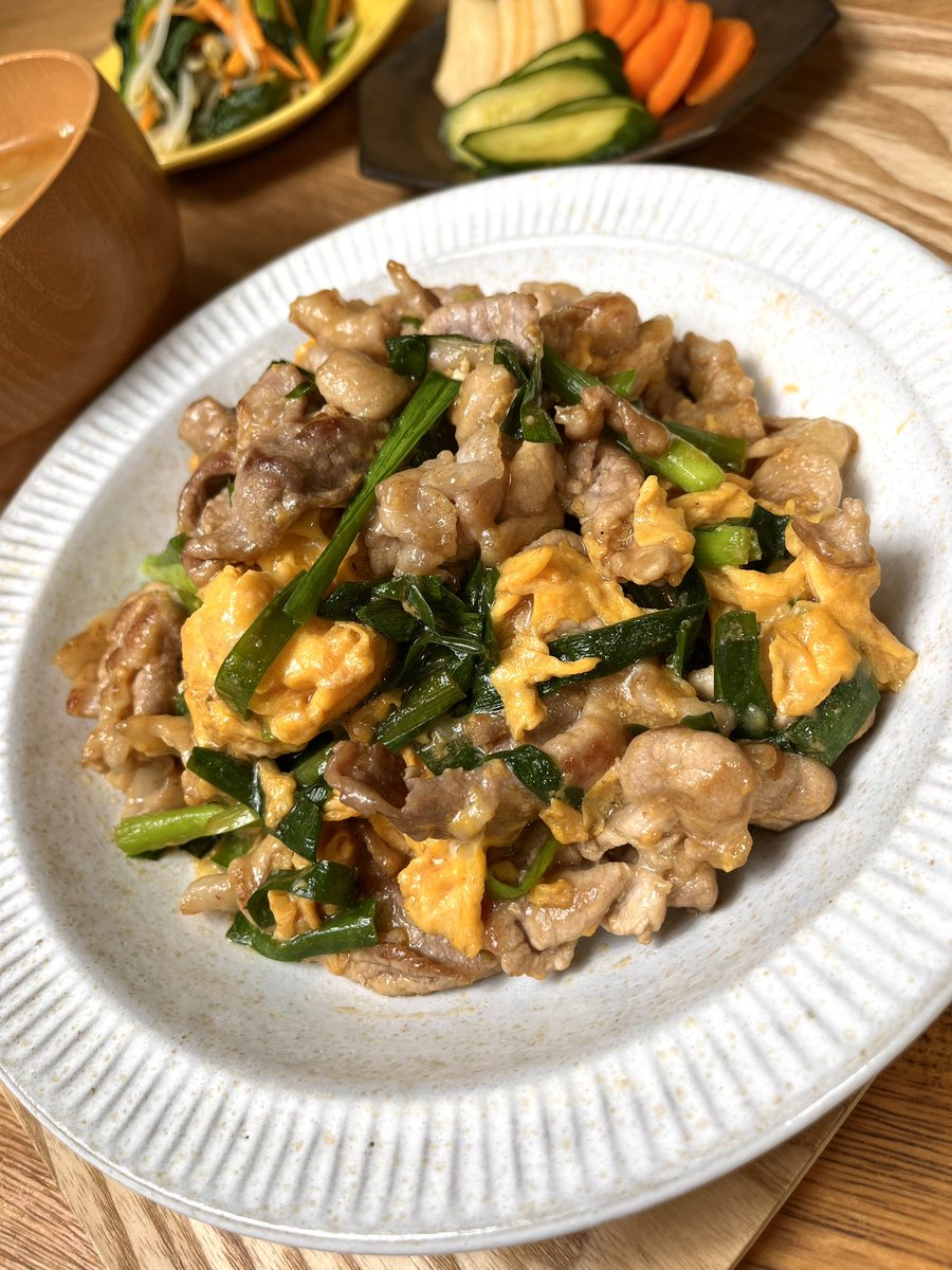 pikichidesuyo's tweet photo. スタミナ豚たま炒め
ご飯もお酒も止まらなくなるやつ
ぜひやってみて！ https://t.co/duj9qjgk8C