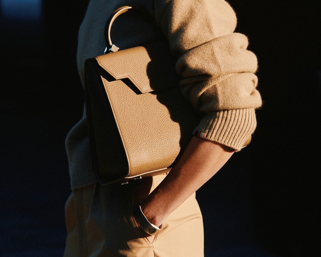 Campaign I shot for leather accessories brand Polomi⁠
model inguna butane⁠
stylist Natalie Wansbrough-Jones
art direction matt booth
photographer rafstahelin⁠
video james coyle⁠
