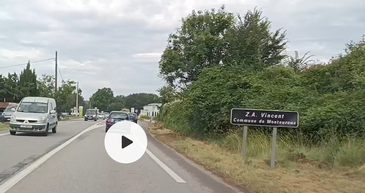 sdraperi's tweet photo. En mode journée support dans le haut @Departement_Var
Avec au menu une météo toujours pas adaptée en cette fin juin !
Petit miam terminé, retour a l'intérieur mais sans oublier mon parapluie car ça tombe bien désormais !!!
#montauroux
#hautvar
#surmespetitschemins
#voyagevoyage